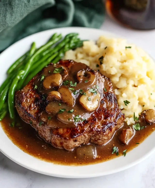 Würfelsteak mit Soße